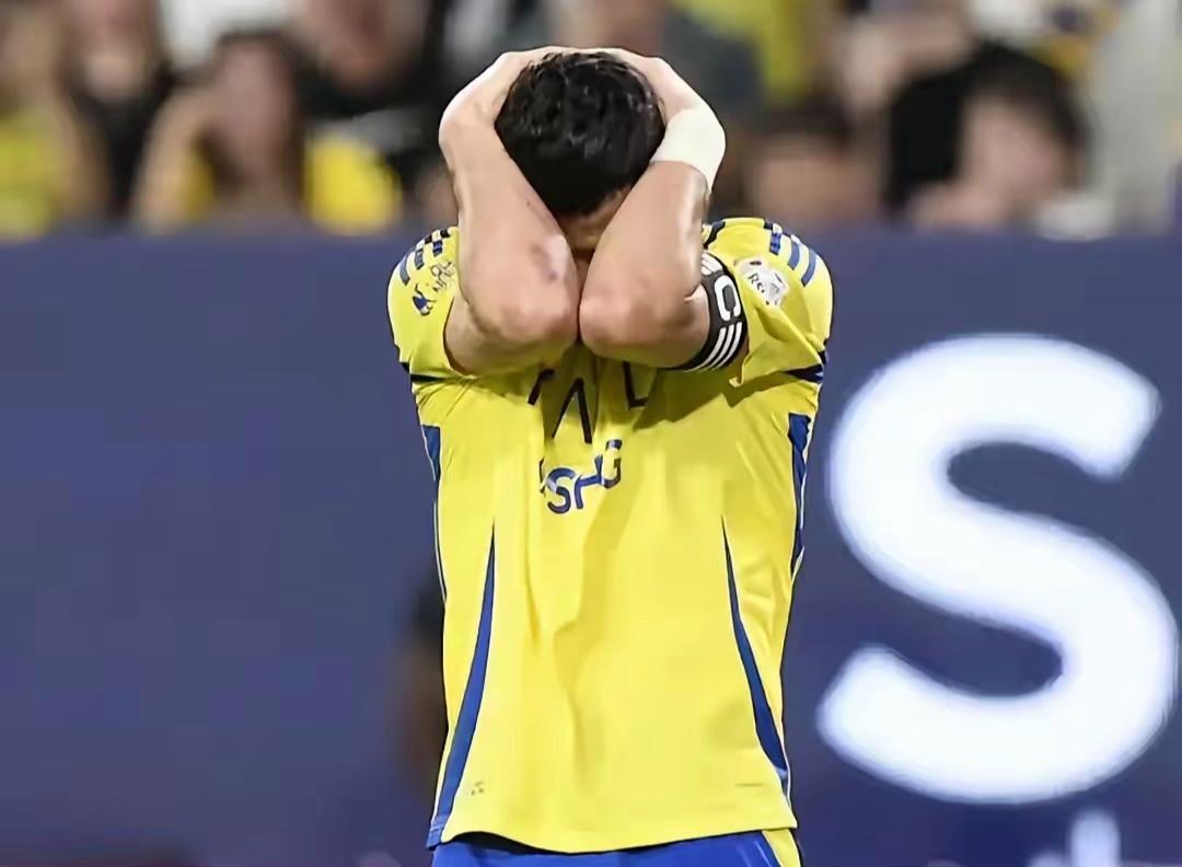 爱游戏入口官网-加拿大队教练压力巨大！，C罗遭遇十五持续失利比赛高潮迭起(39岁c罗倒钩破门图片)